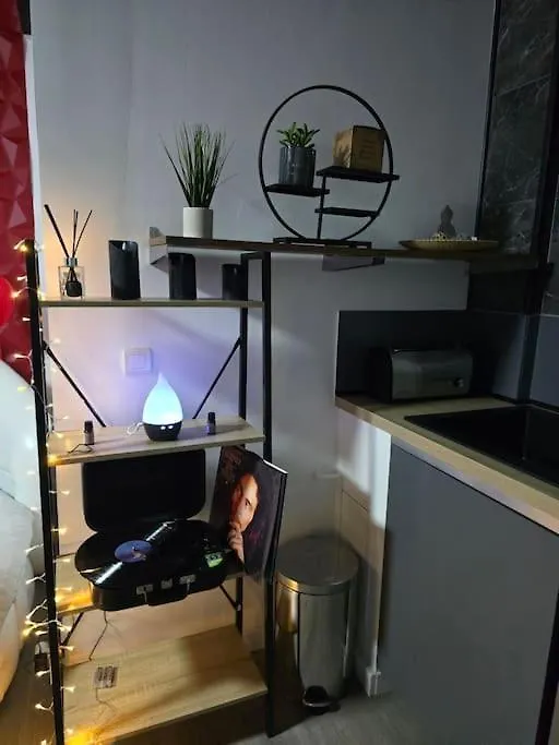 Logement Romantique Jacuzzi Spa Vieille-Toulouse Διαμέρισμα